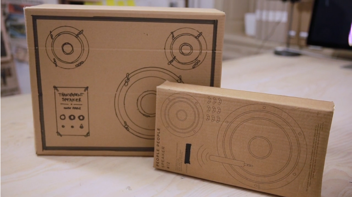 Packaging Mock-Up of the two versions, the fully mounted and the kit (without glass).
