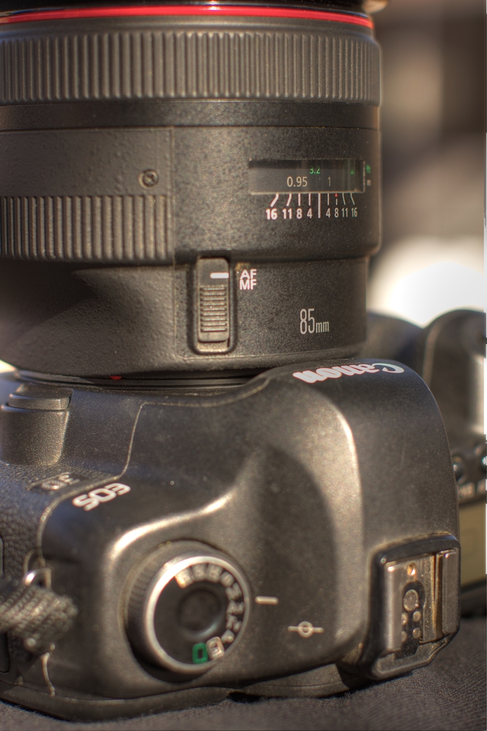 Dust Donut installed on the Canon 5D Mark II with 85mm f/1.2 II lens