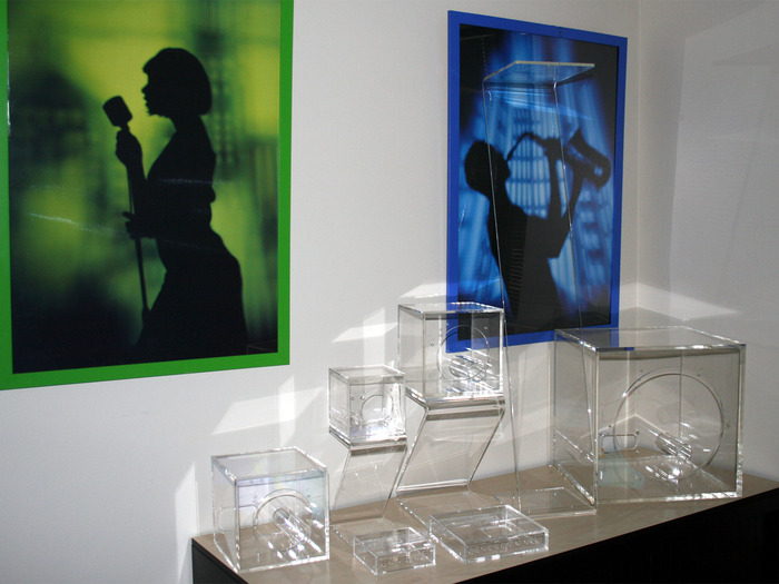 Acrylic enclosures & Z-stands - an edge light fantastic!