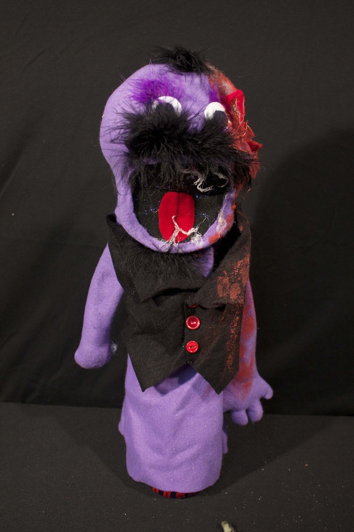 Tapper - Tapper's stumpy right hand didn't really help him in his bartending career, but once he was zombified by Richie's date, the stump didn't really change anything.