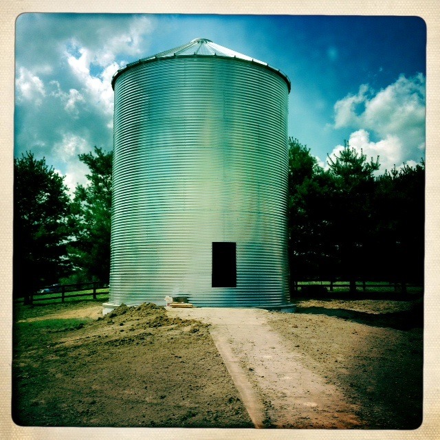 The Psylo is up! Now to finish it inside and out and add art!