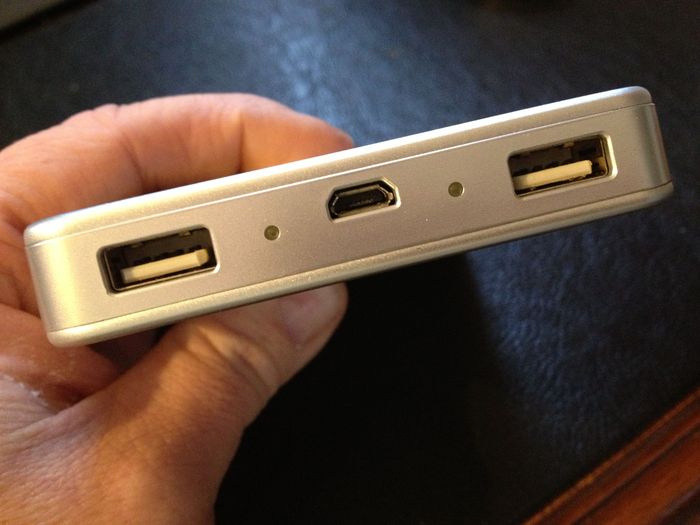 The Destination, Dual USB, 10,000 mAh