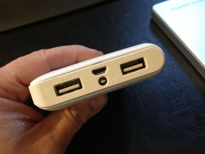 The Expedition, Dual USB, 11,200 mAh