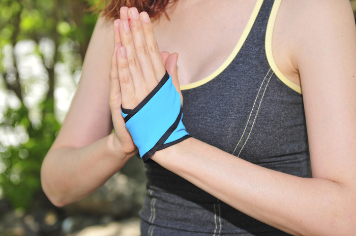 Turquoise on Black Handana