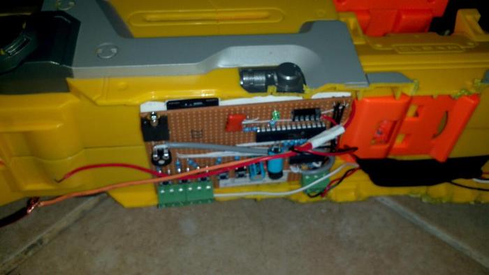 sound circuit on nerf gun , sounds include rifle bang , dead mans click , hydraulic sound for when walking and stomp sound for when my foot hits the floor