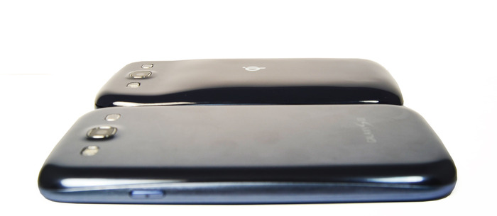 The GS3 Backdoor adapter adds a bump to your phone, so you won't be able to use some protective cases. TPU and Silicon cases should be fine, but hard shell cases won't fit