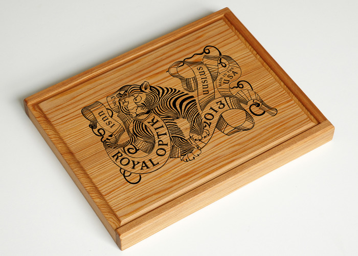 Commemorative Royal Optik Six Deck Box