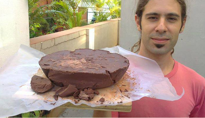 David presenting cacao liquor after 3 days of grinding!