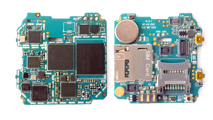 Creating technology to fit design, rather wrapping design around technology - Omate TrueSmart's internal board, a full fledge smartwatch smartphone in a tiny footprint