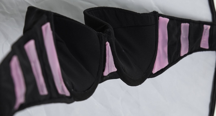 First prototype of the Kellie K Apparel strapless bra with the Special Edition pink GeckTeck lining
