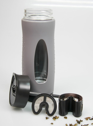 The Easy Steep prototype showing the lid and infuser