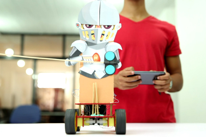 Use your smartphone as a game controller