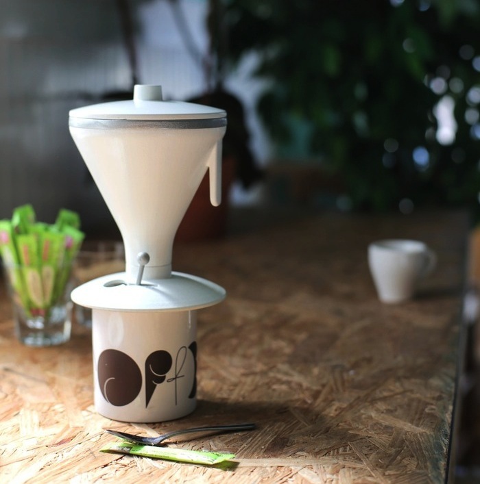 A Combination of French Press & Pour Over