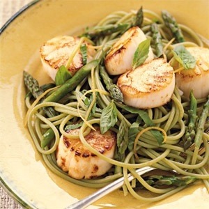 Spinach linguine is great with seafood!
