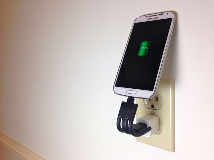 Wall charger mode: keep your phone off the floor