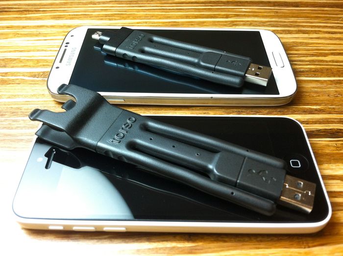 Ultra-portable mode: with the iPhone 5C and Galaxy S4