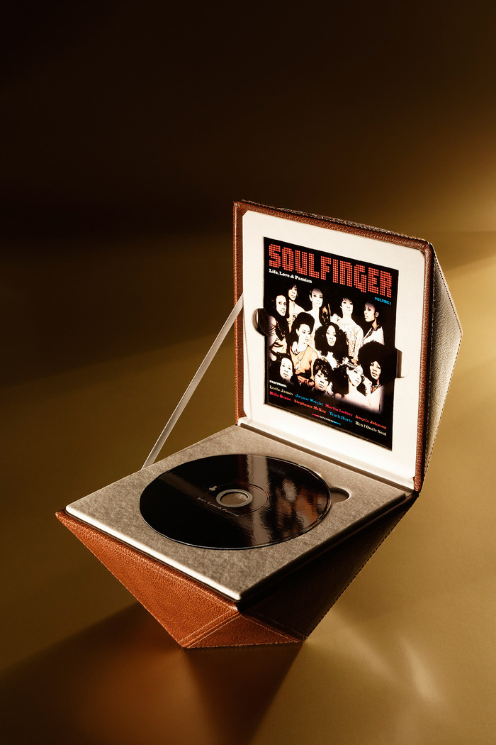 Packaging CD open