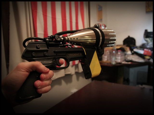 "Cannibal's weapon" prop