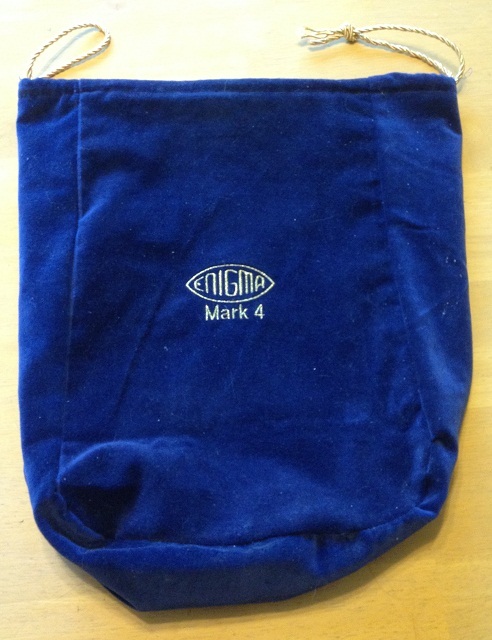 Velours Bag - Color may vary