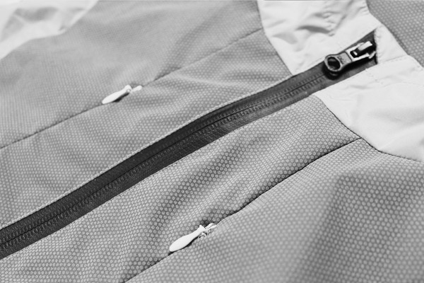 Invisible front chest pockets for Womens Jacket and Vest