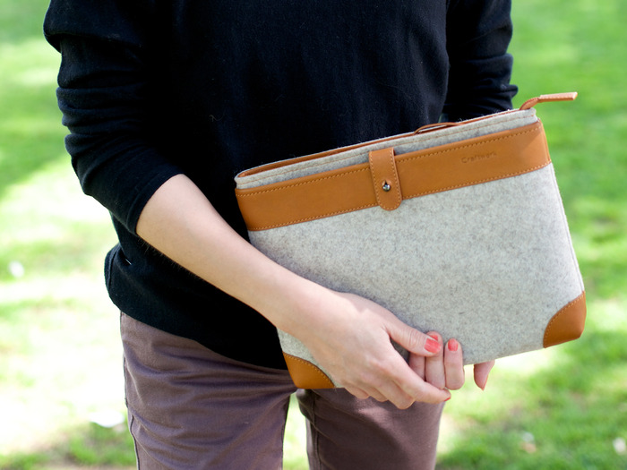 Tablet 10 Sleeve in Cognac