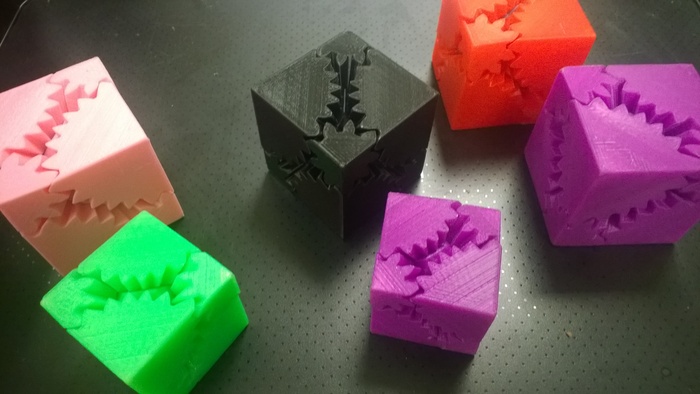 *Gear Cubes