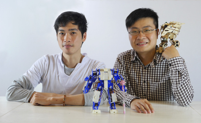Zebo Sun (left) and Jiaqi Hu (right)