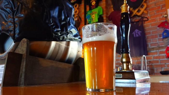 Cheers to your support! Image courtesy Alan McCormick.