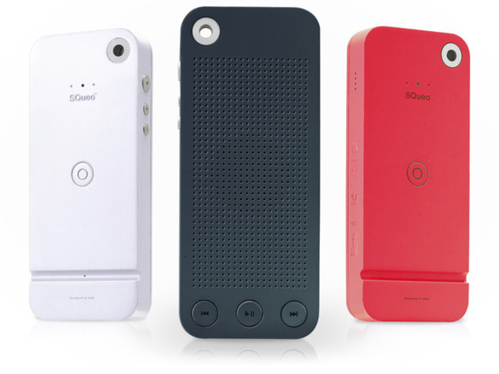 SQueo: Advanced Waterproof Bluetooth Speaker's video poster