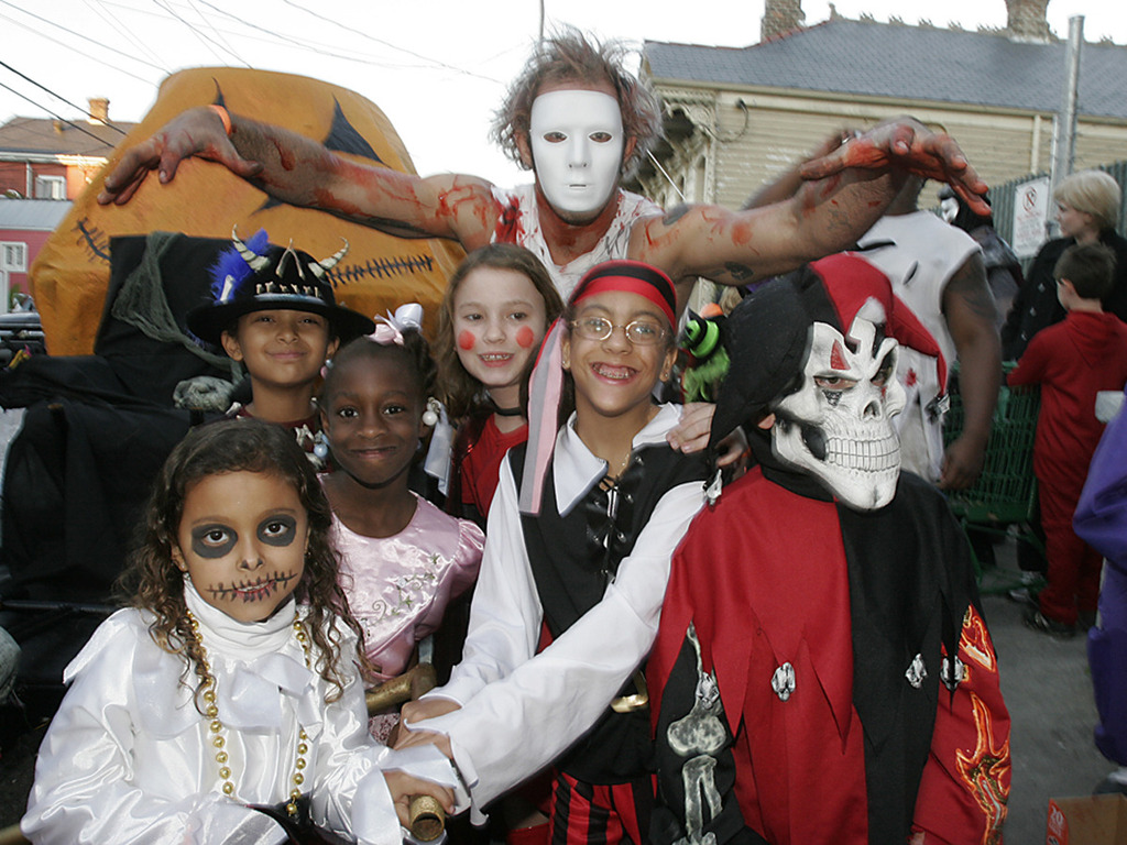 The New Orleans 6t'9 Social Aid & Pleasure Club's 6th Annual Halloween Parade!'s video poster