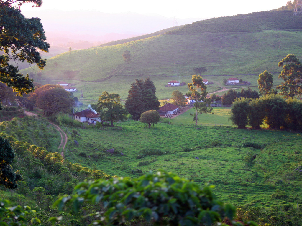 Nossa Familia Coffee: Our Farm to Cup Brazilian Espresso Bar's video poster