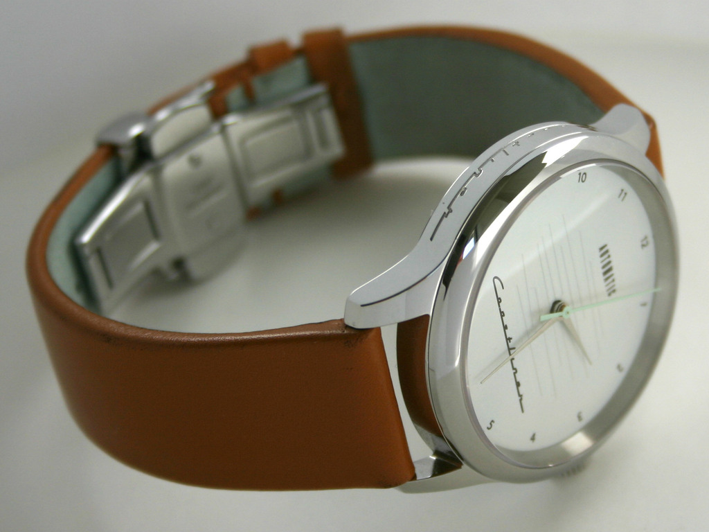 Coastliner '50s retro mechanical timepiece's video poster
