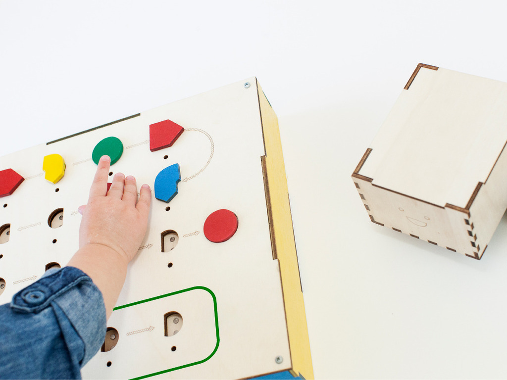 Primo - Teaching programming logic to children age 4 to 7's video poster