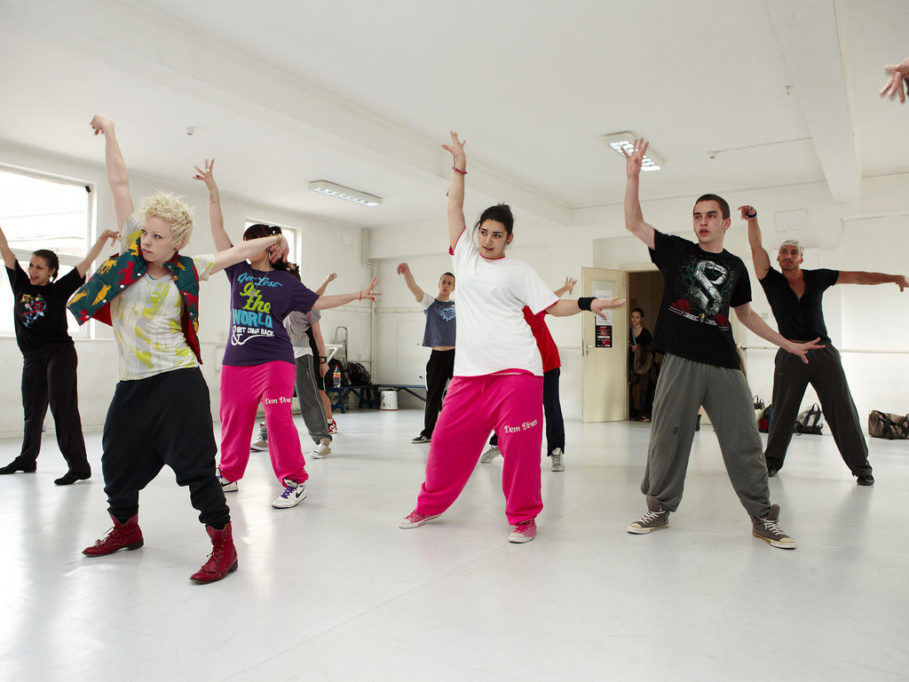Dance It! 2012's video poster