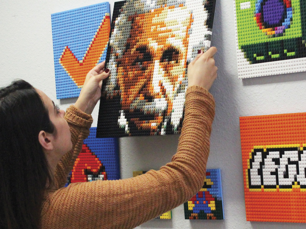 Brick-A-Pic - Turn an Image into Lego® Bricks's video poster