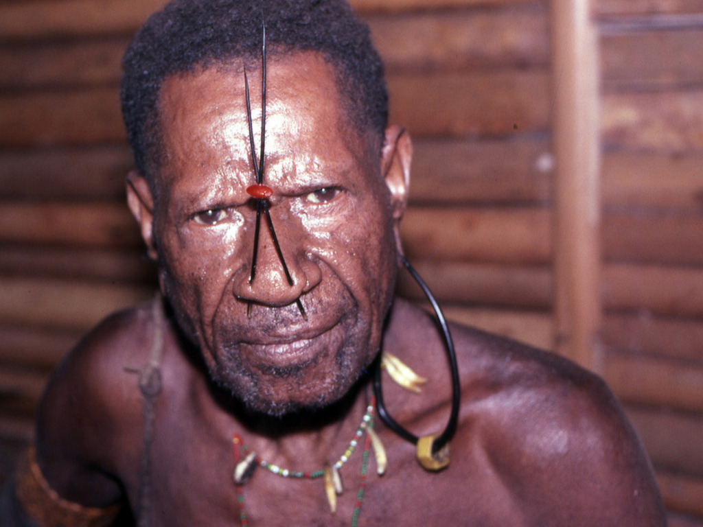 TUMBUNA: Traditional Arts & Crafts of the Sawiyano's video poster